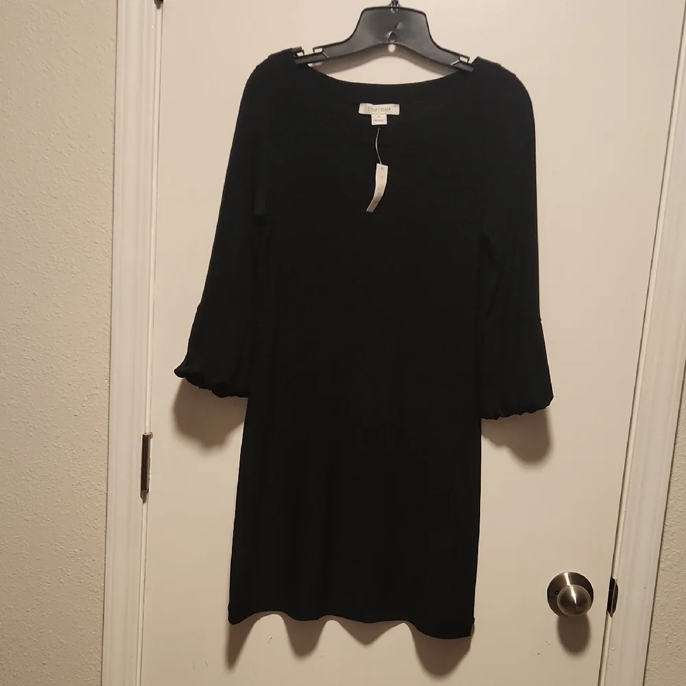 White House Black Market Classic Black Top - Picture 1 of 5